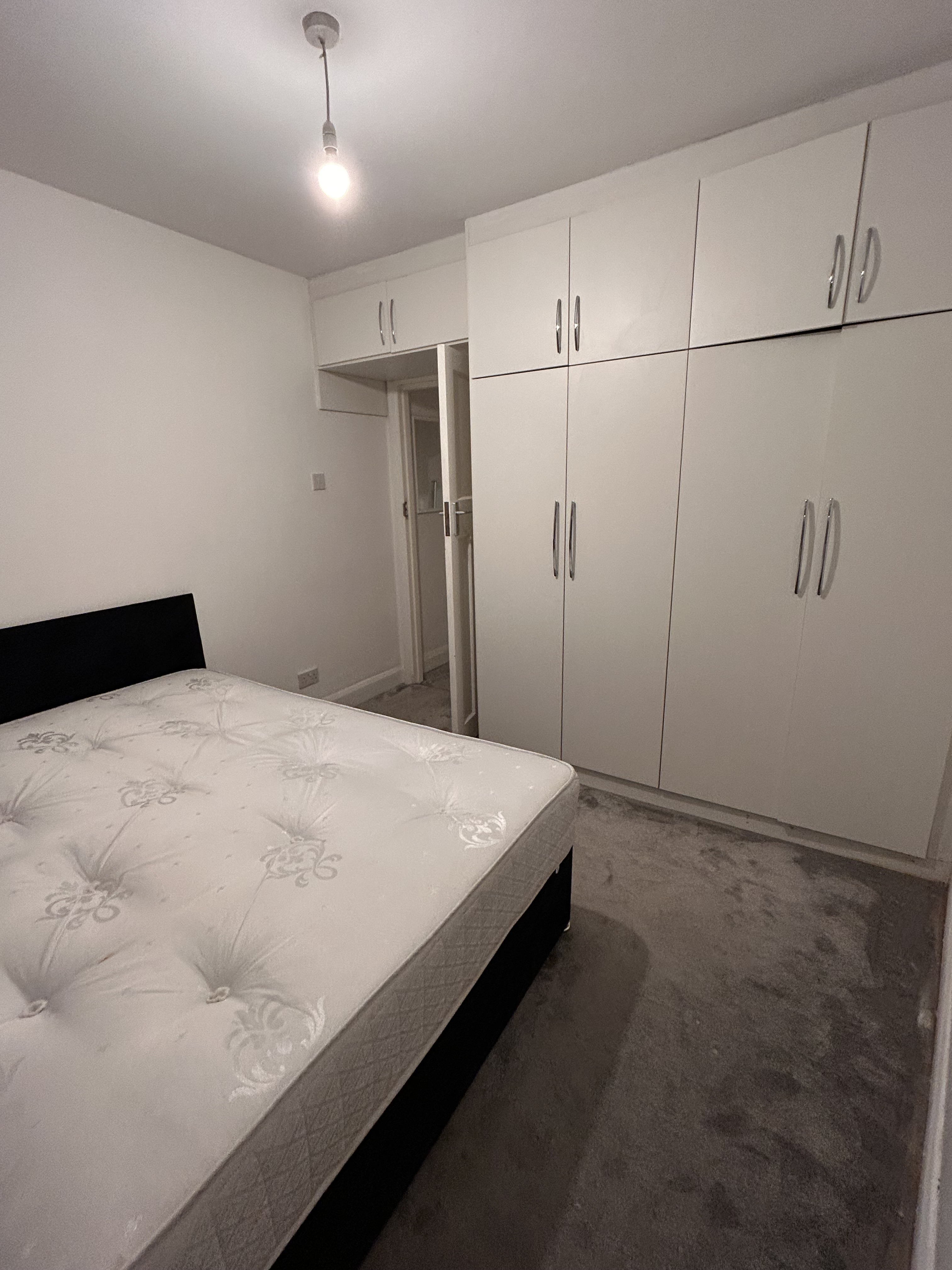 2 double bedrooms to rent in Hounslow, London — photo 2