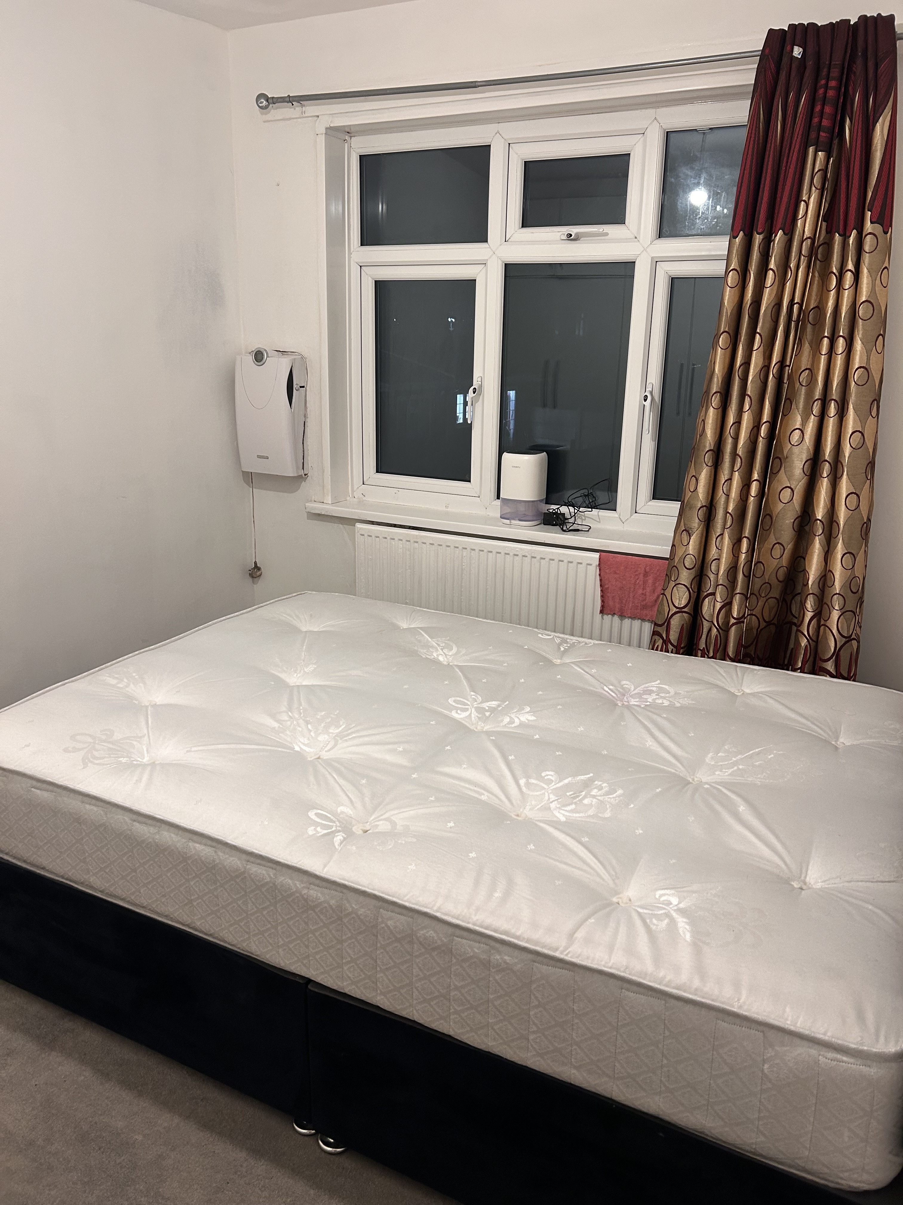2 double bedrooms to rent in Hounslow, London — photo 5