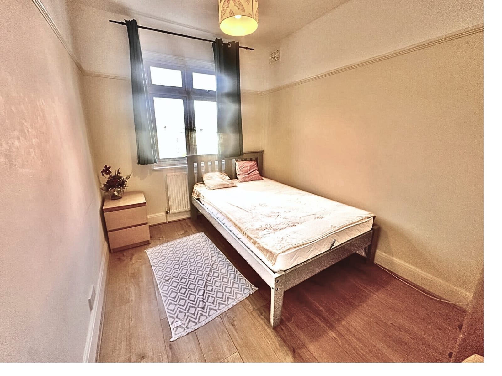 Room to let to rent in London — photo 2