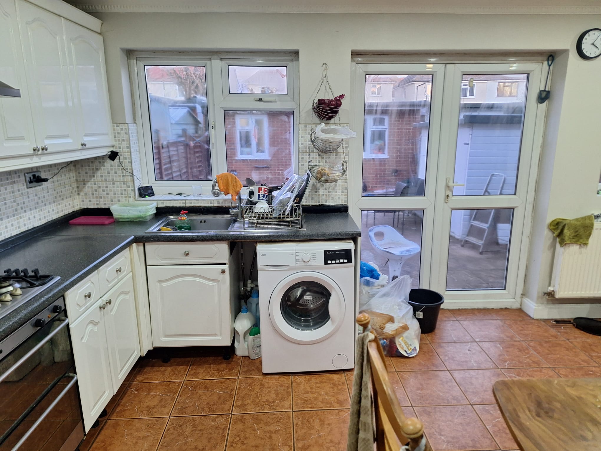 Clean double bedroom to rent in Hayes, London — photo 2
