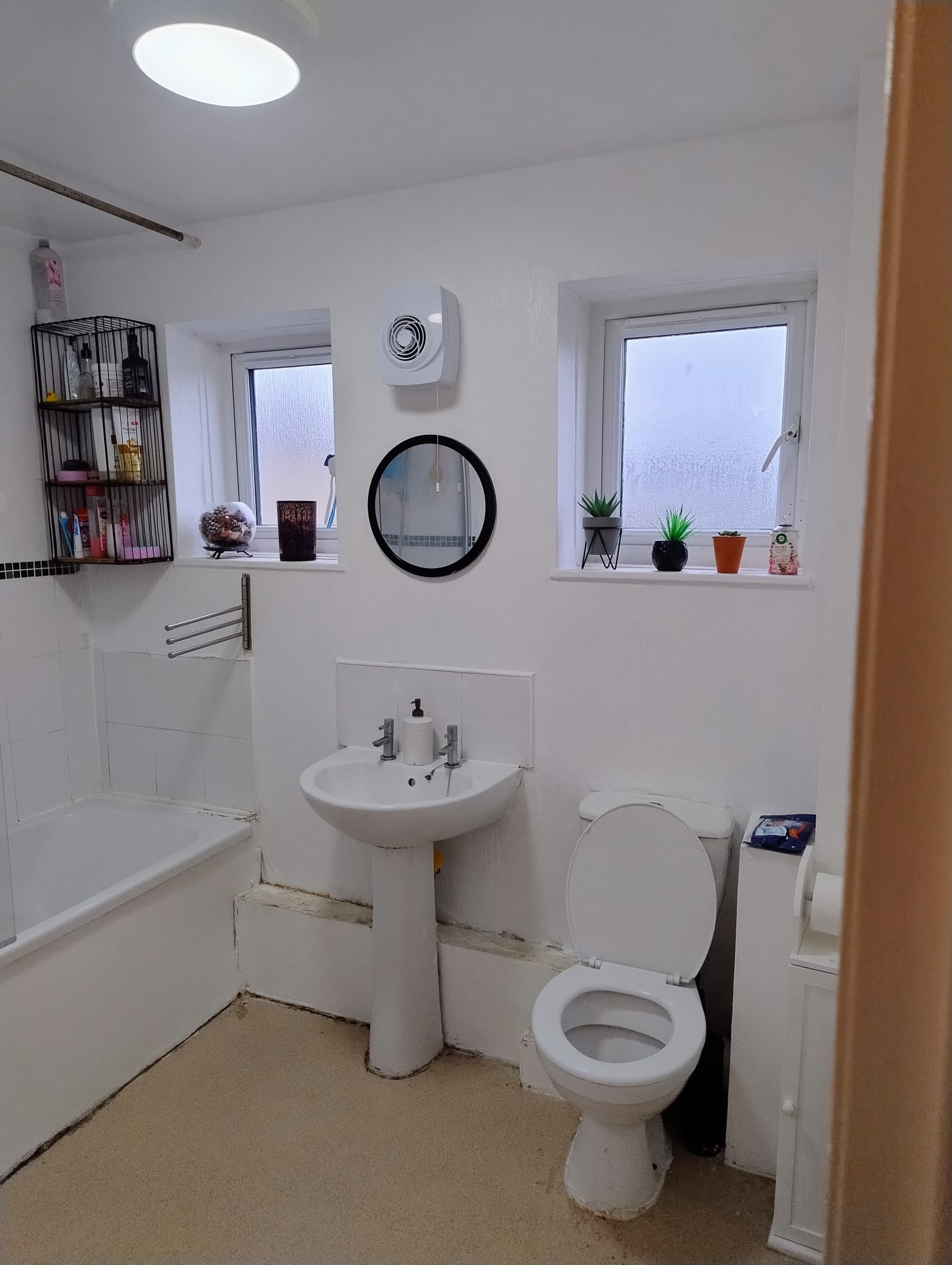 3 bed room Hyde for swap in Stockport, London — photo 15