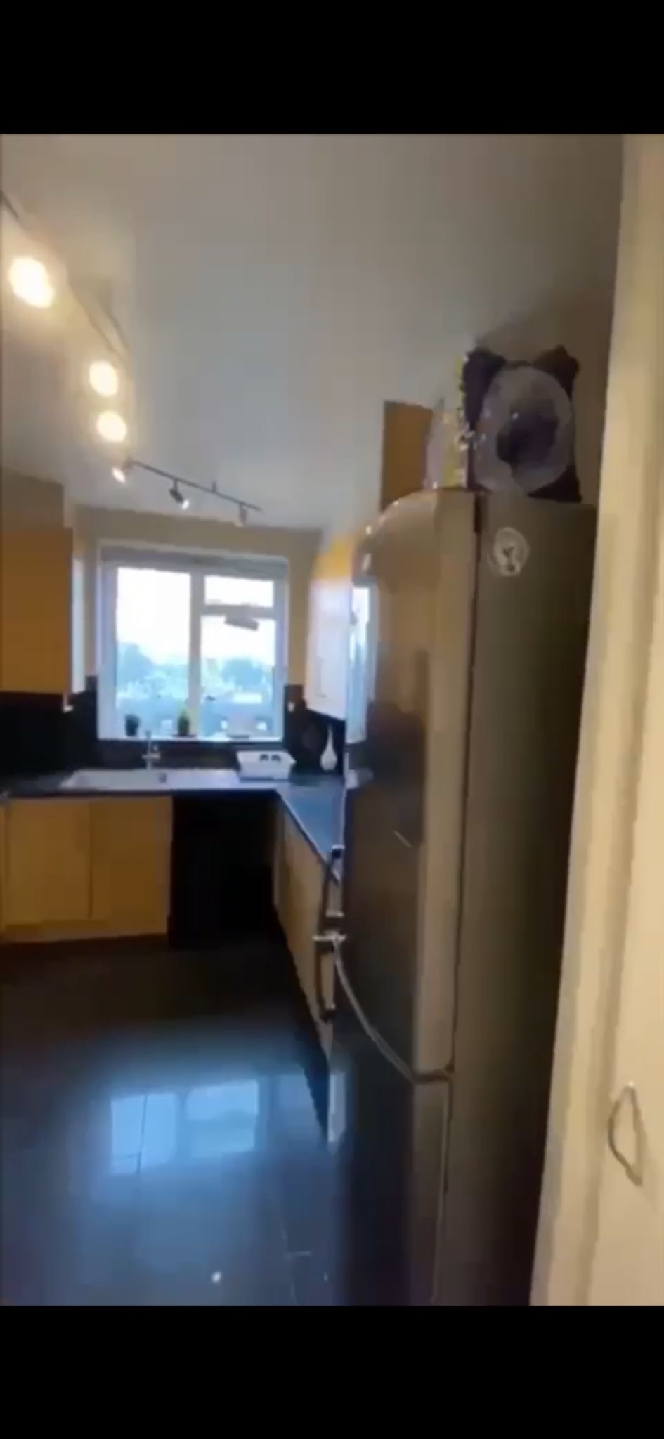 1 spacious double room available St John wood to rent in London — photo 3