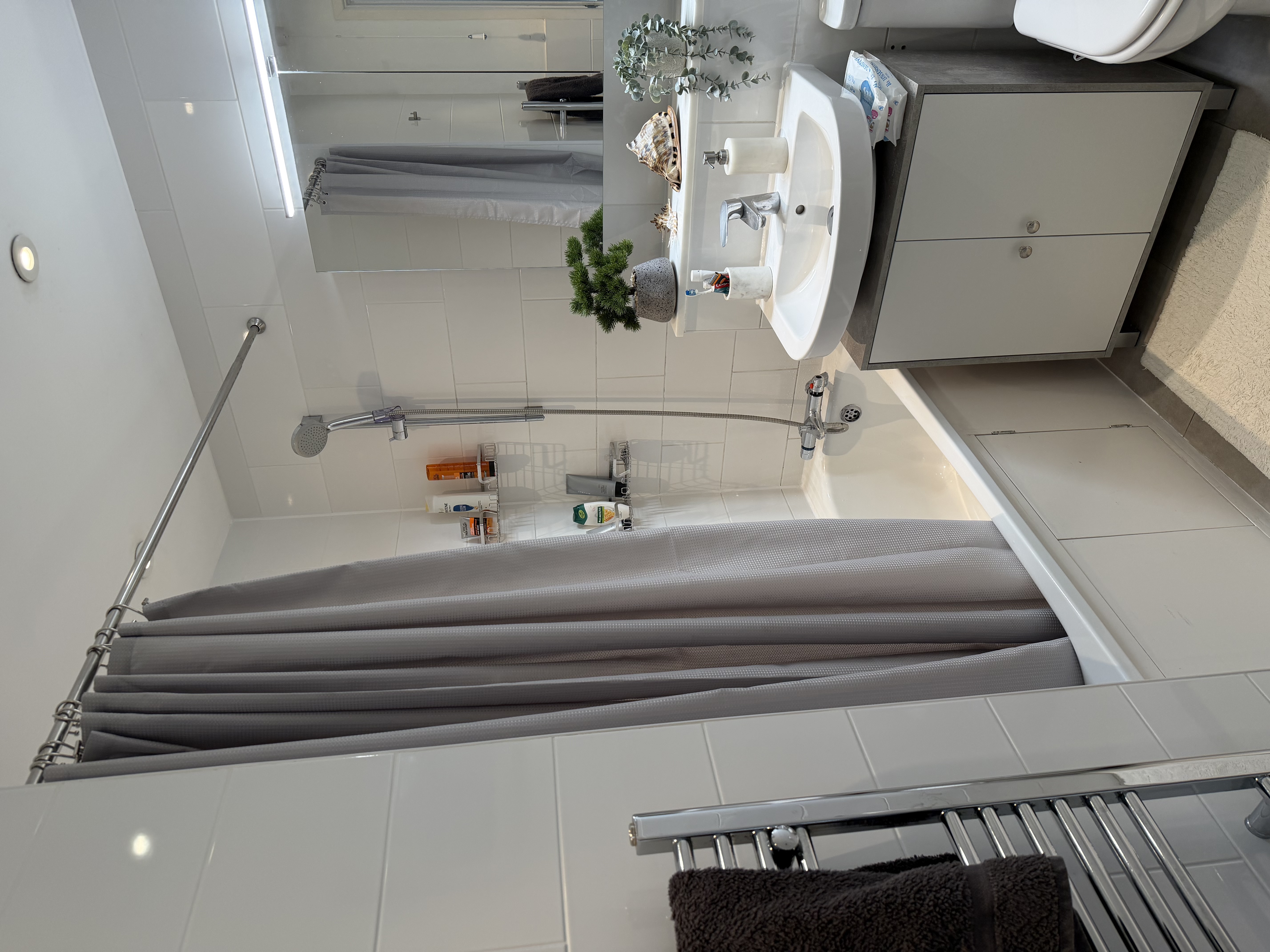 Colliers Wood to rent in Colliers Wood, London — photo 12